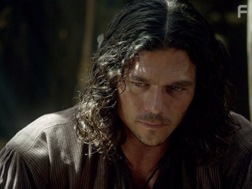 Luke Arnold in Чёрные Паруса (2014)