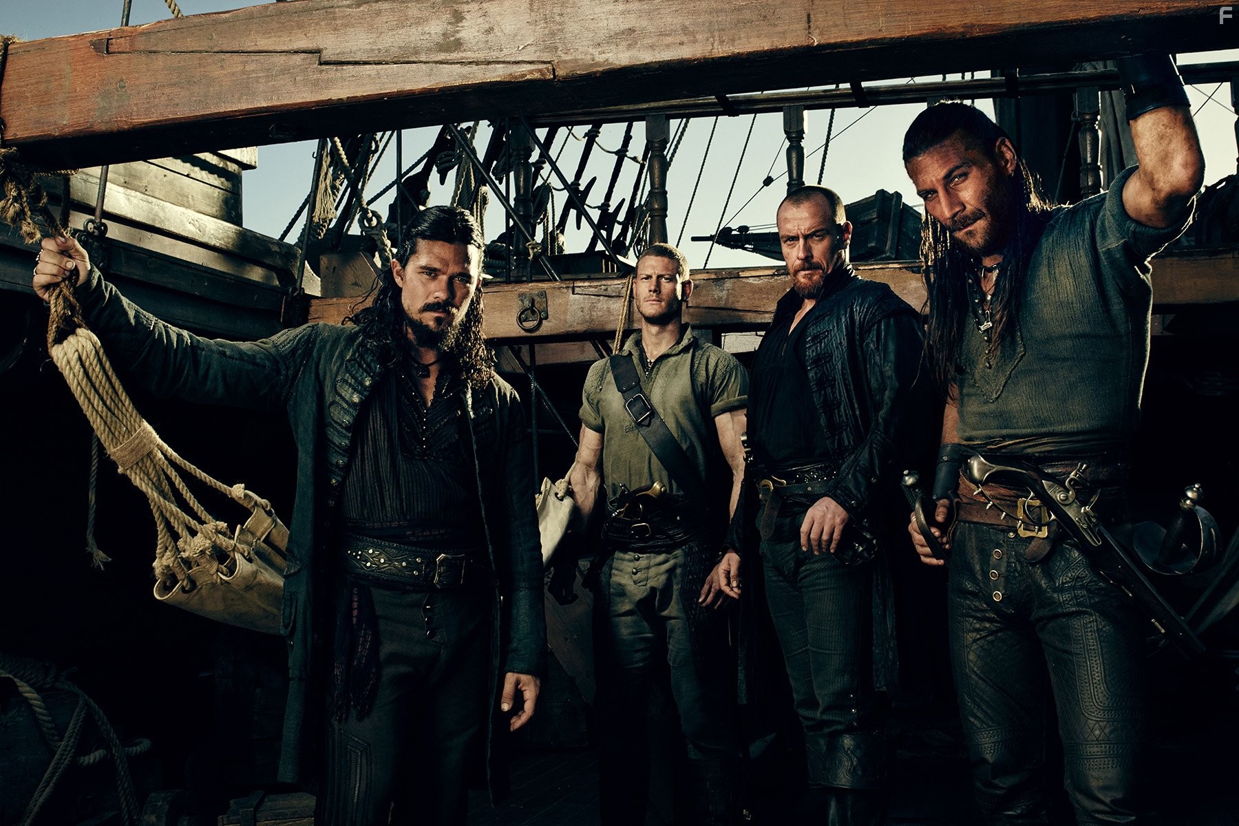 Toby Stephens, Zach McGowan, Luke Arnold, and Tom Hopper in Чёрные Паруса (2014)