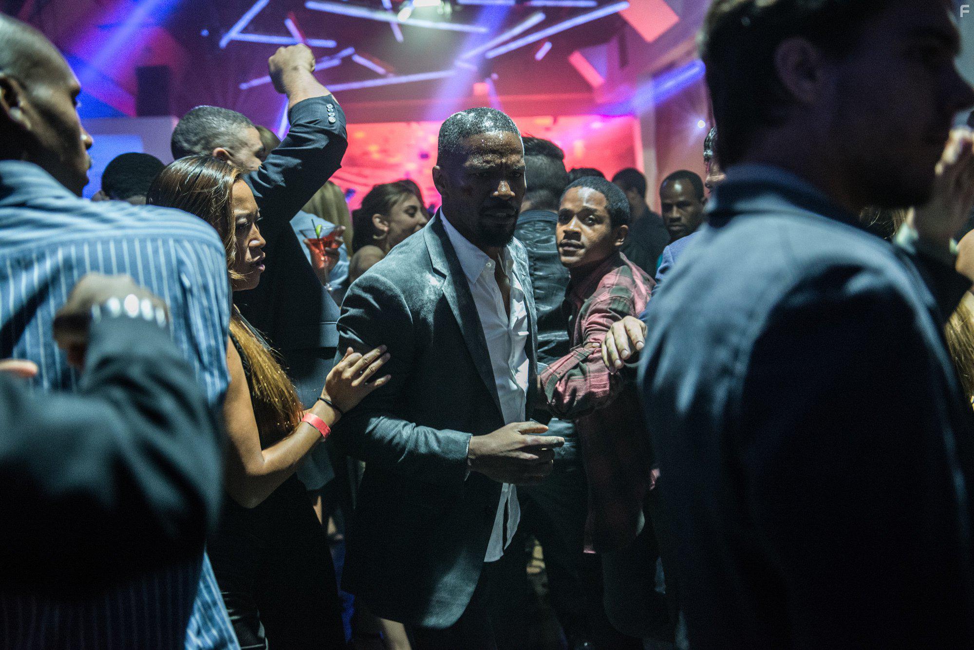 Jamie Foxx and Octavius J. Johnson in Sleepless (2017)