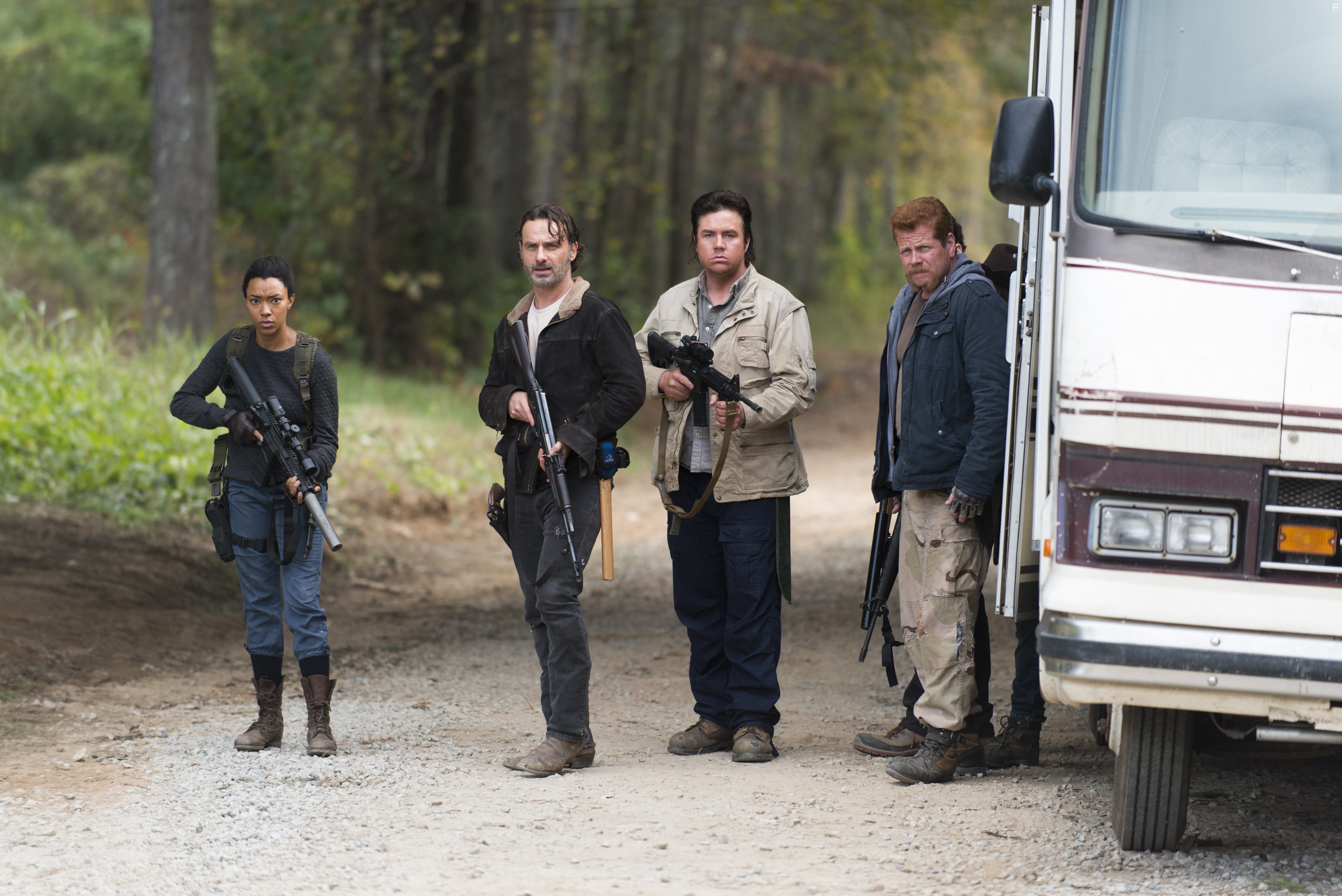 Michael Cudlitz, Andrew Lincoln, Sonequa Martin-Green, and Josh McDermitt in Ходячие мертвецы (2010)
