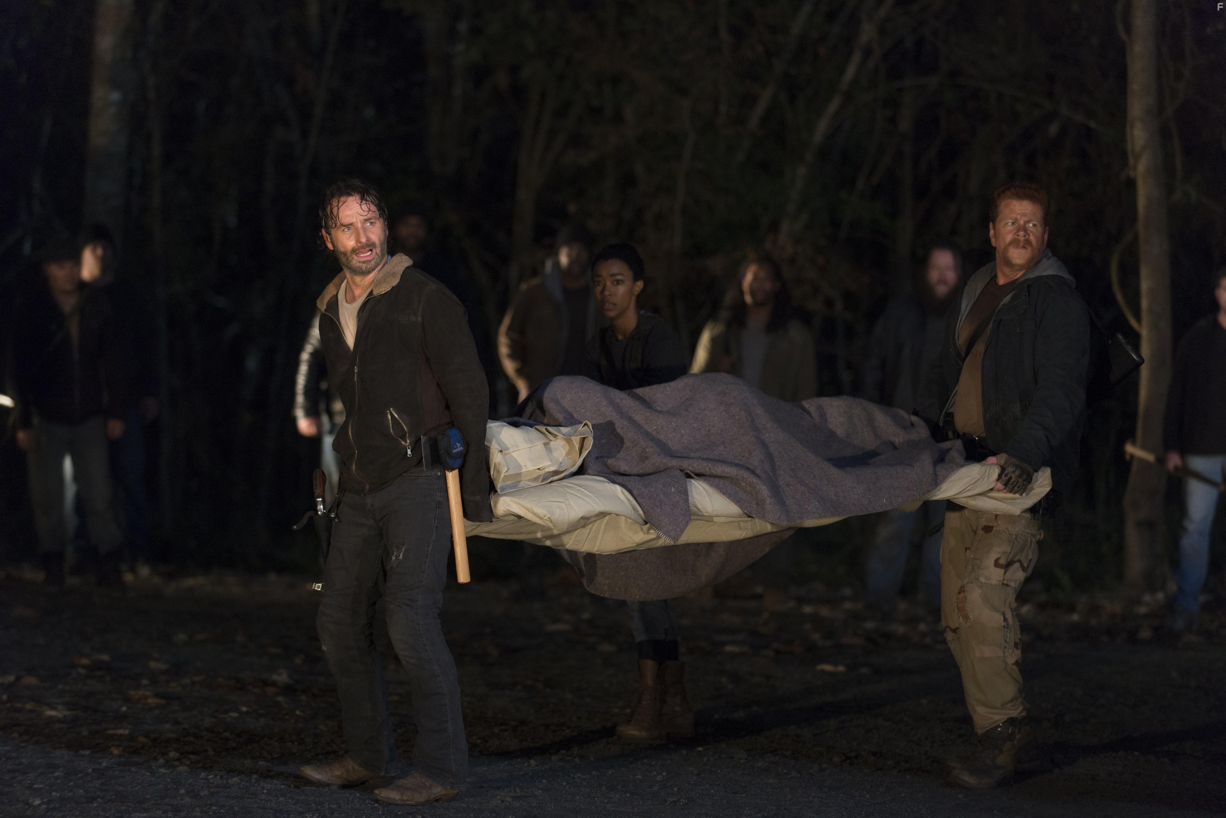 Michael Cudlitz, Andrew Lincoln, and Sonequa Martin-Green in Ходячие мертвецы (2010)