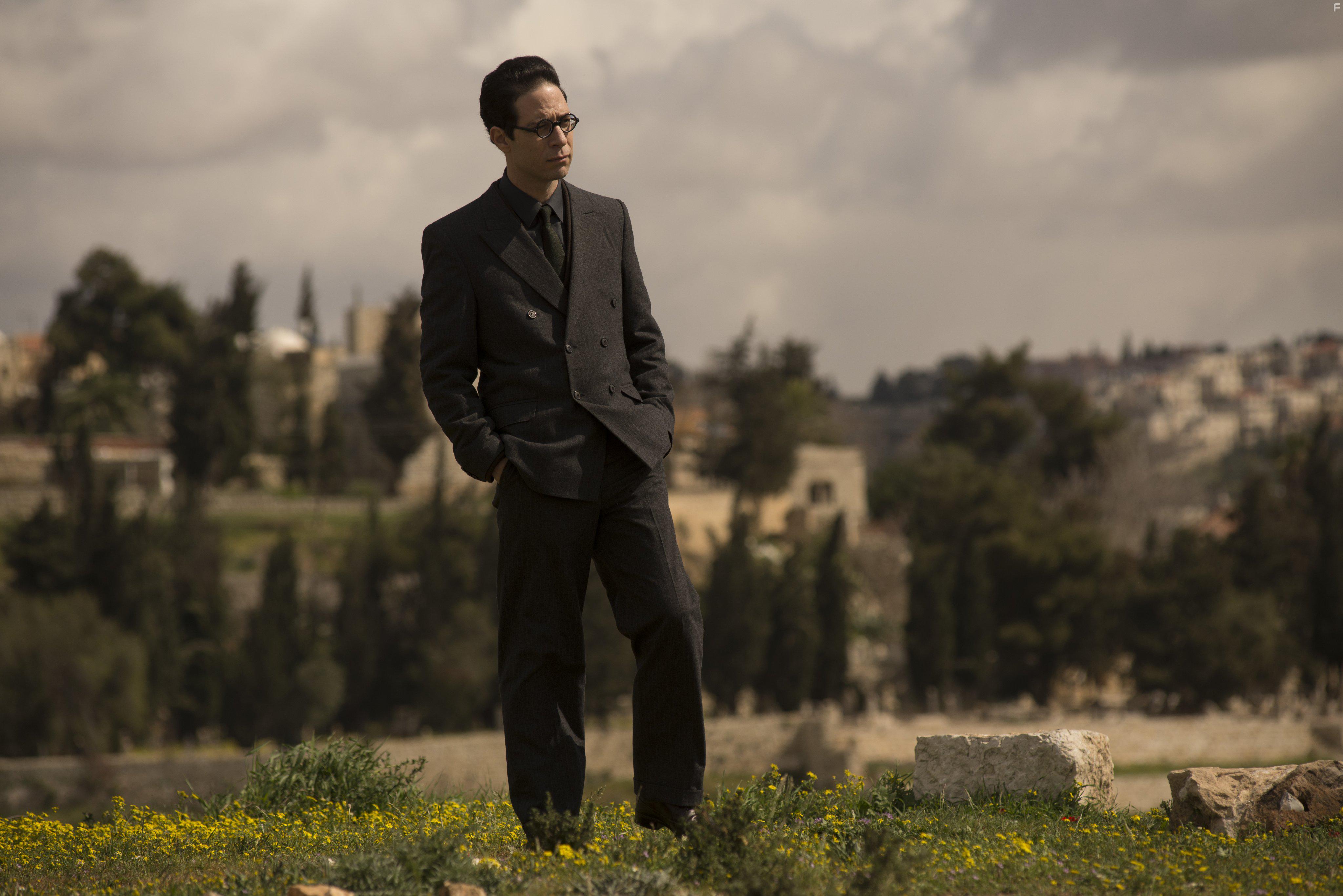 Gilad Kahana in A Tale of Love and Darkness (2015)