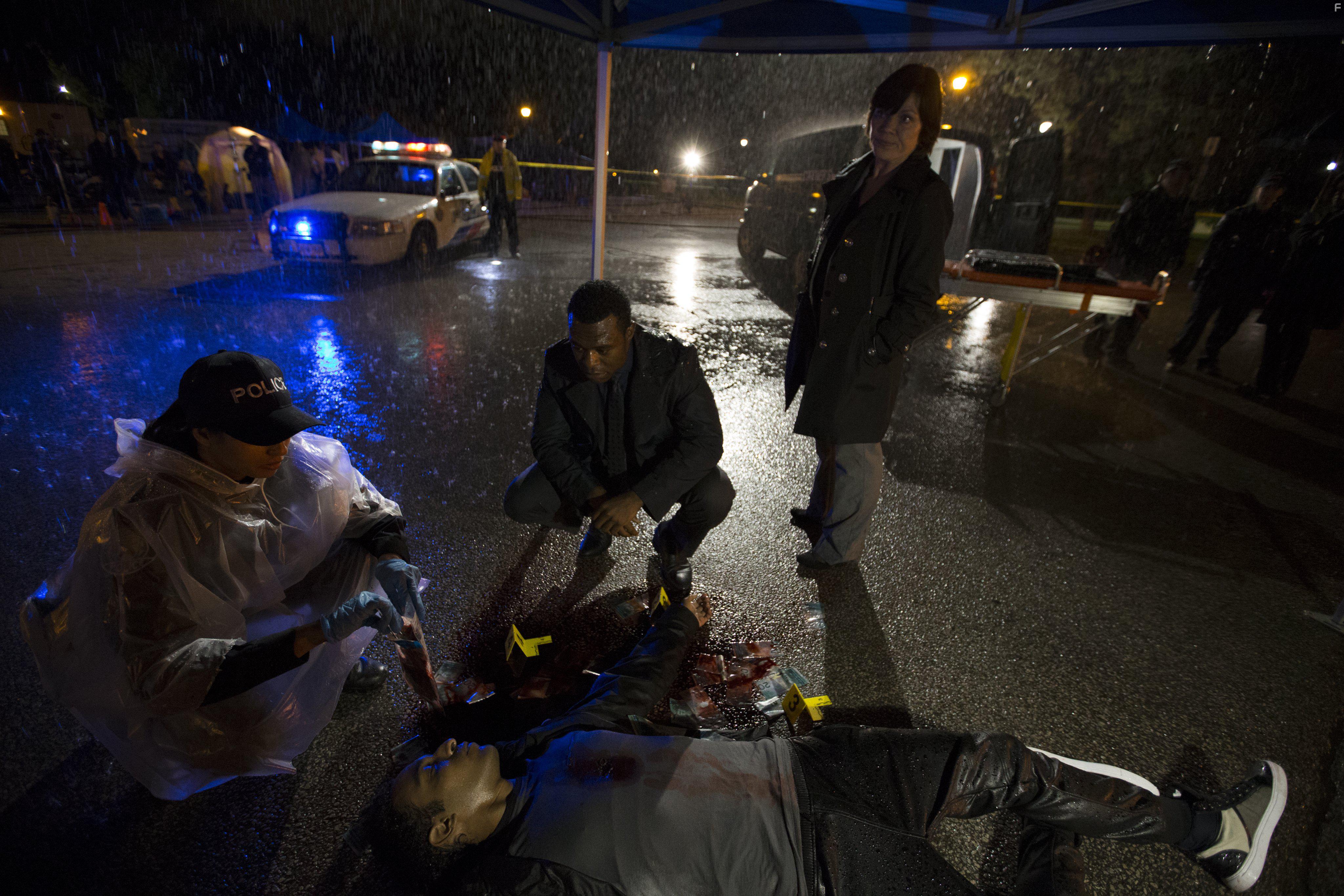 Lyriq Bent in Shoot the Messenger (2016)