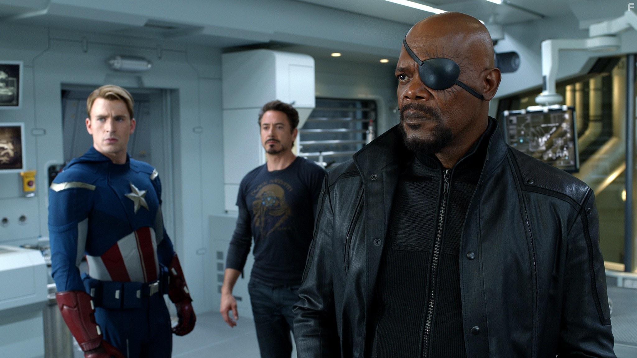 Samuel L. Jackson, Robert Downey Jr., and Chris Evans in Мстители (2012)