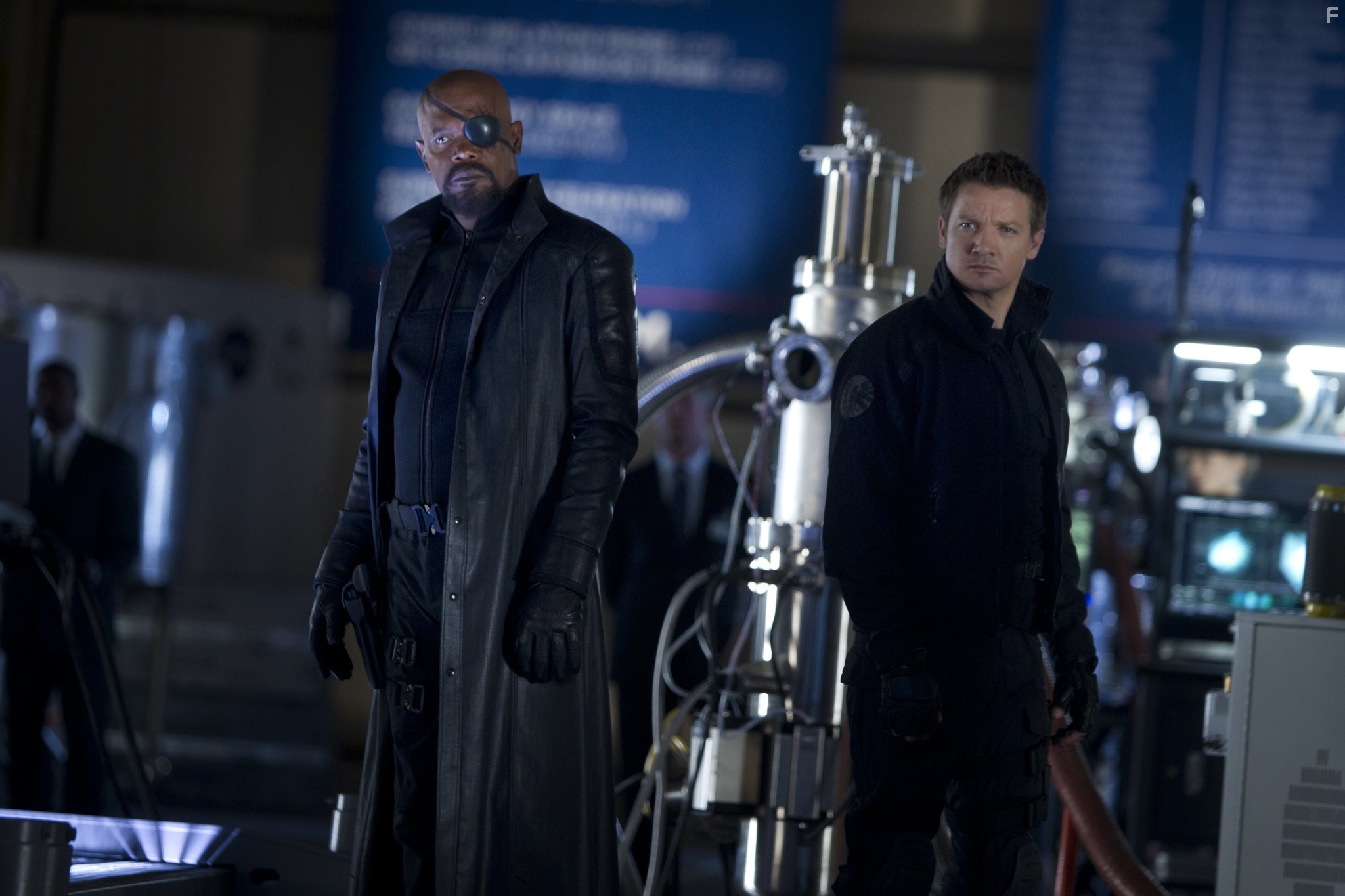 Samuel L. Jackson and Jeremy Renner in Мстители (2012)