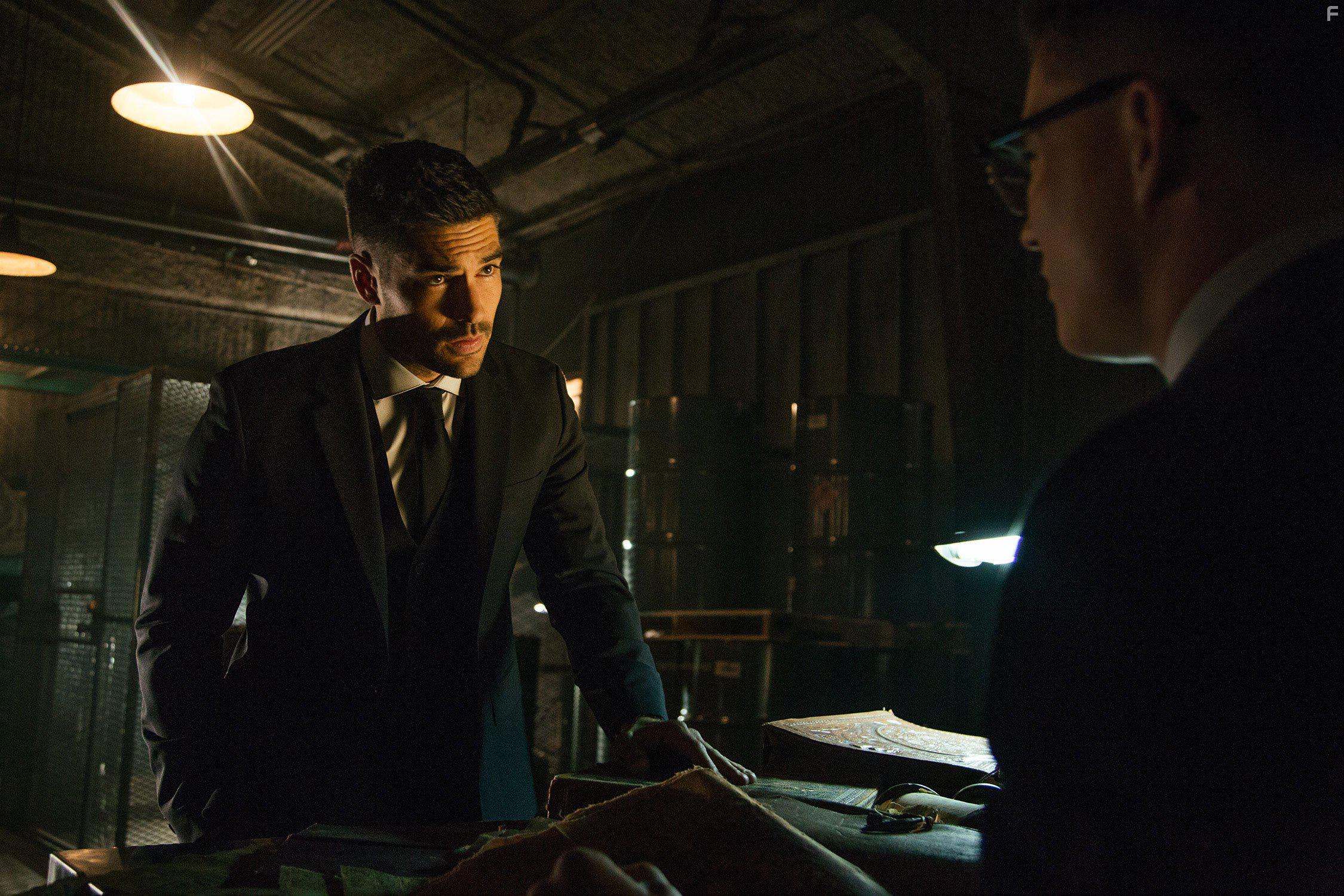 Zane Holtz and D.J. Cotrona in From Dusk Till Dawn: The Series (2014)