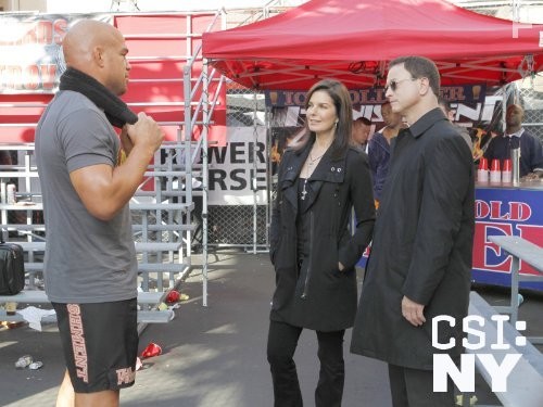 Gary Sinise, Sela Ward, and Tito Ortiz in Место преступления Нью-Йорк (2004)