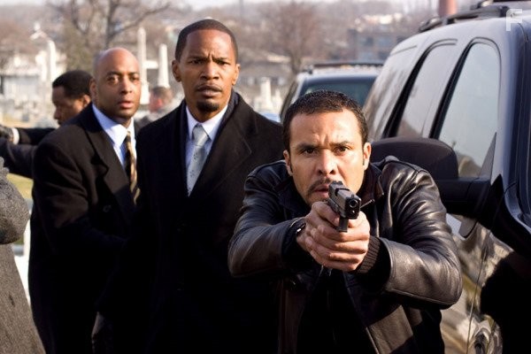 Jamie Foxx, Michael Irby, and Brian Distance in Законопослушный гражданин (2009)