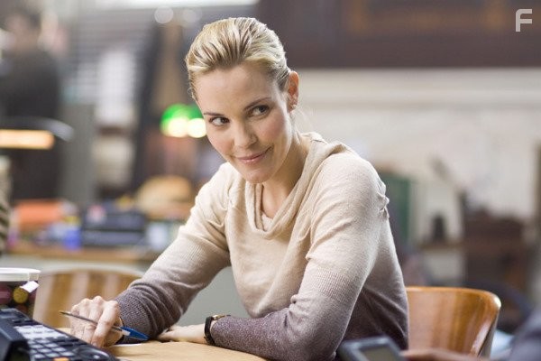 Leslie Bibb in Законопослушный гражданин (2009)