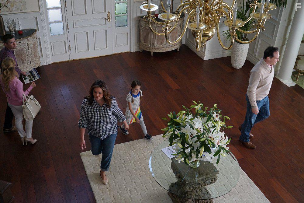 Diedrich Bader, Katy Mixon, and Julia Butters in American Housewife (2016)