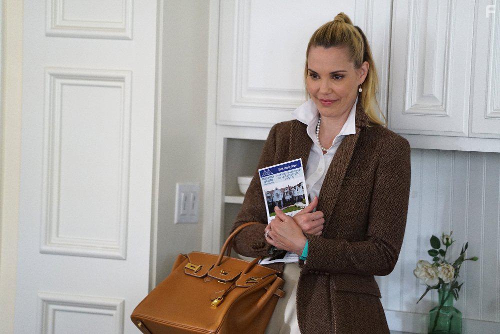 Leslie Bibb in American Housewife (2016)