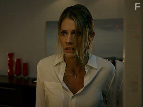 Tricia Helfer in Lucifer (2015)