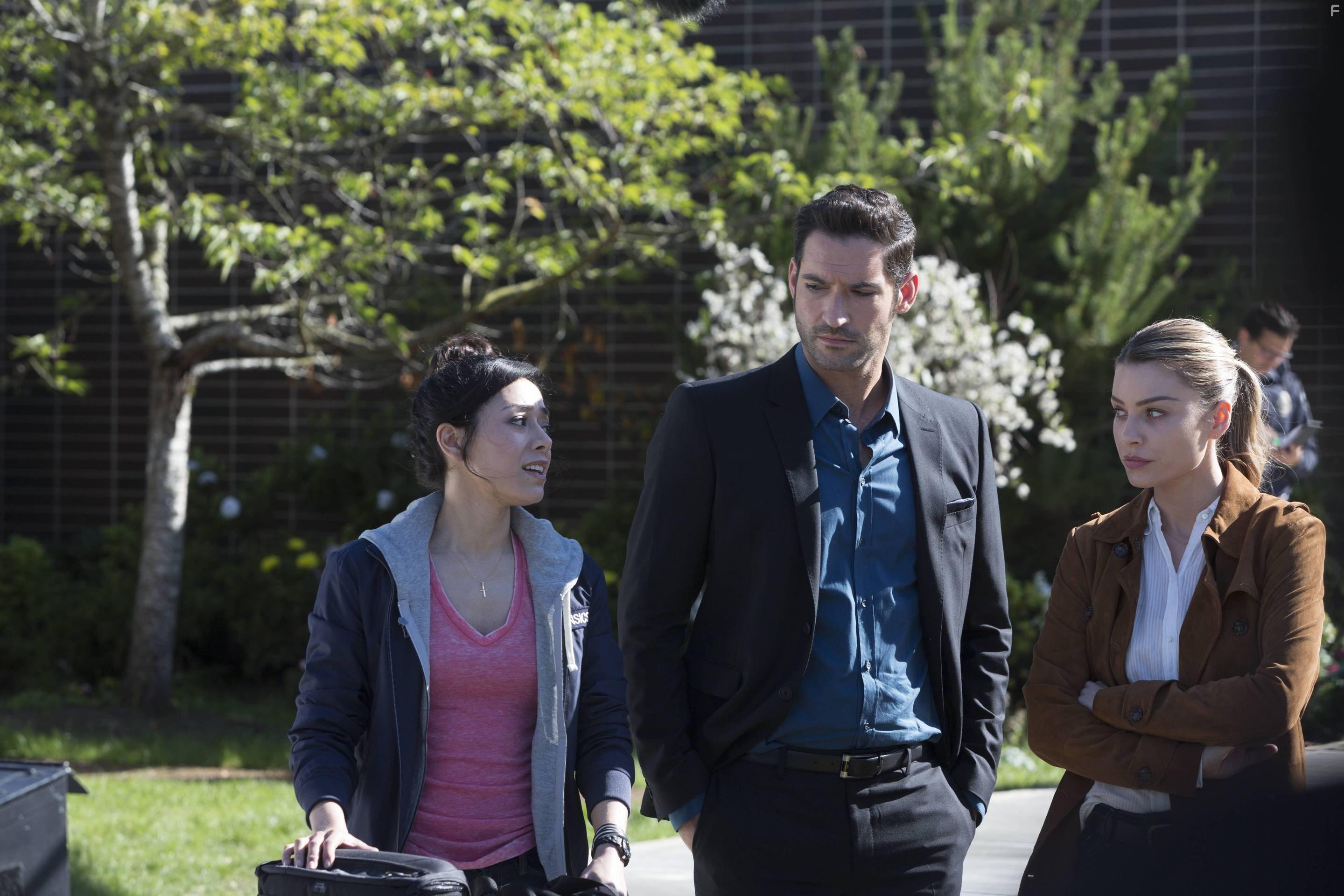 Tom Ellis, Aimee Garcia, and Lauren German in Lucifer (2015)