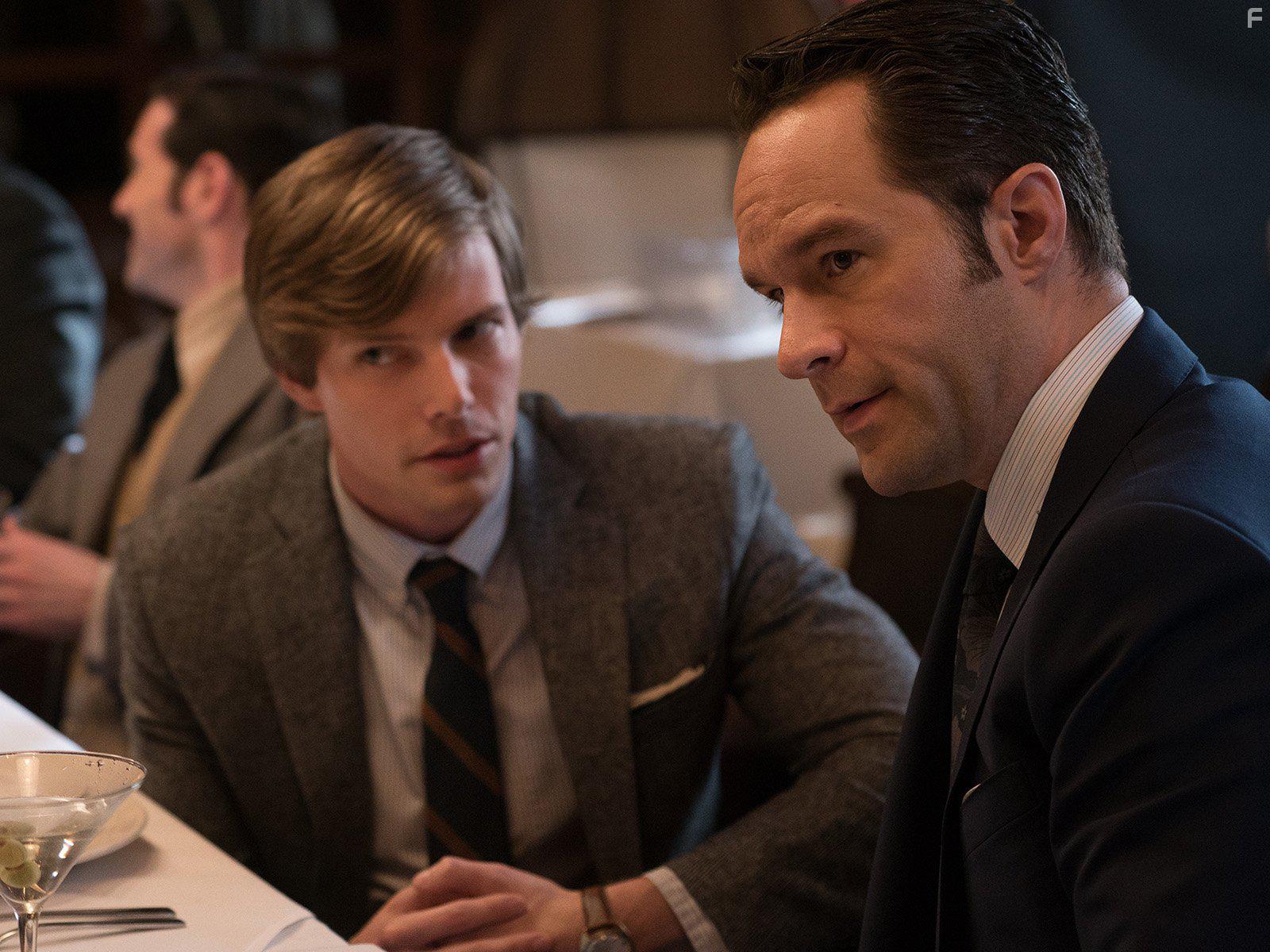 Chris Diamantopoulos and Hunter Parrish in Good Girls Revolt (2015)