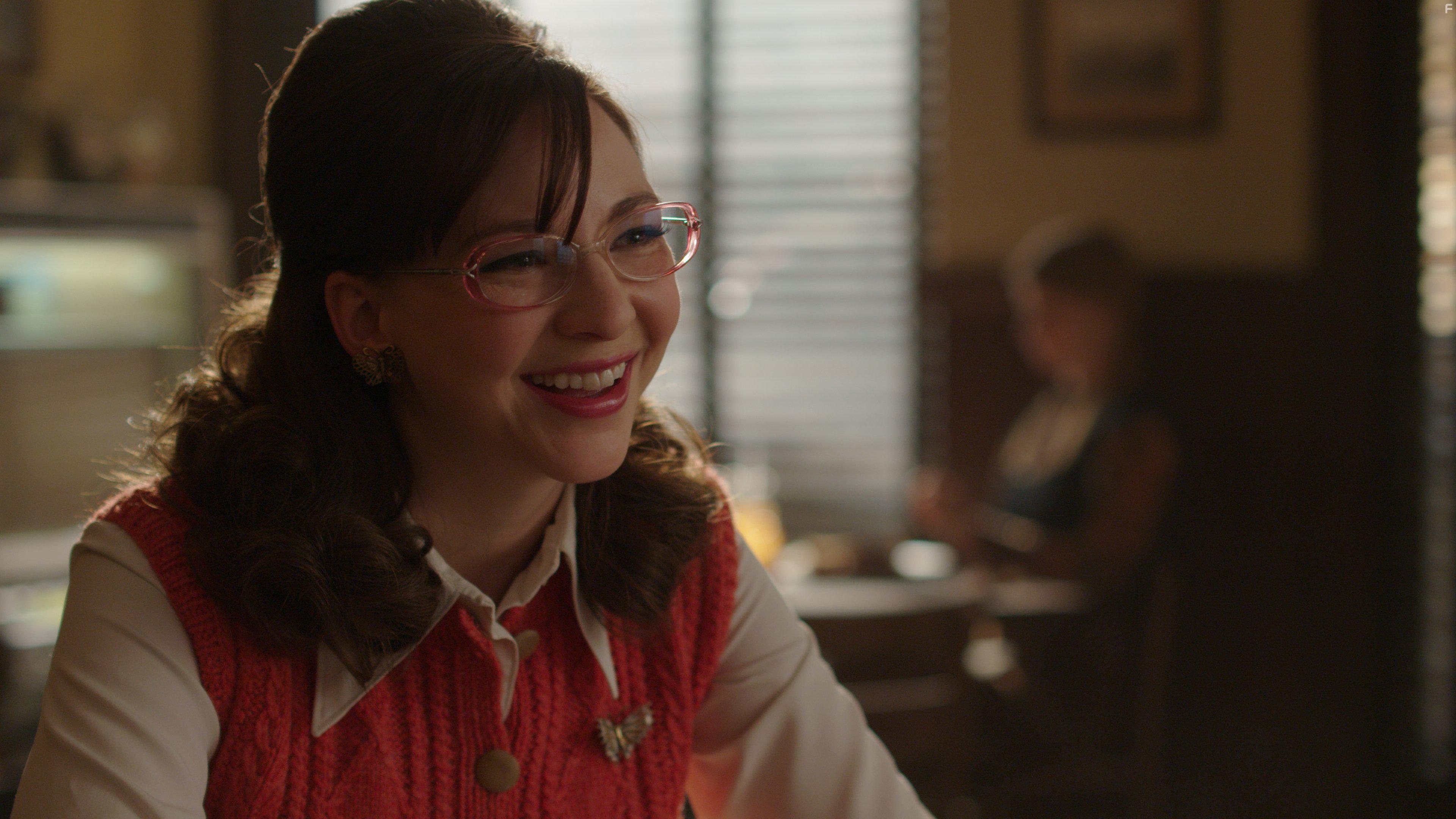 Erin Darke in Good Girls Revolt (2015)