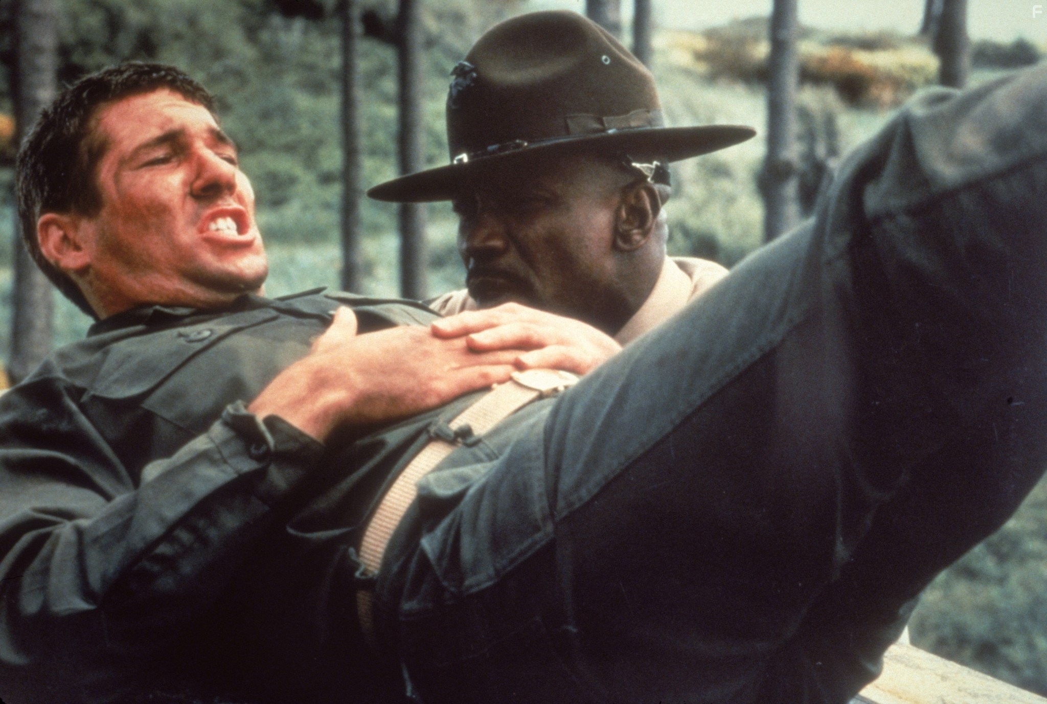 Richard Gere and Louis Gossett Jr. in Офицер и джентльмен (1982)