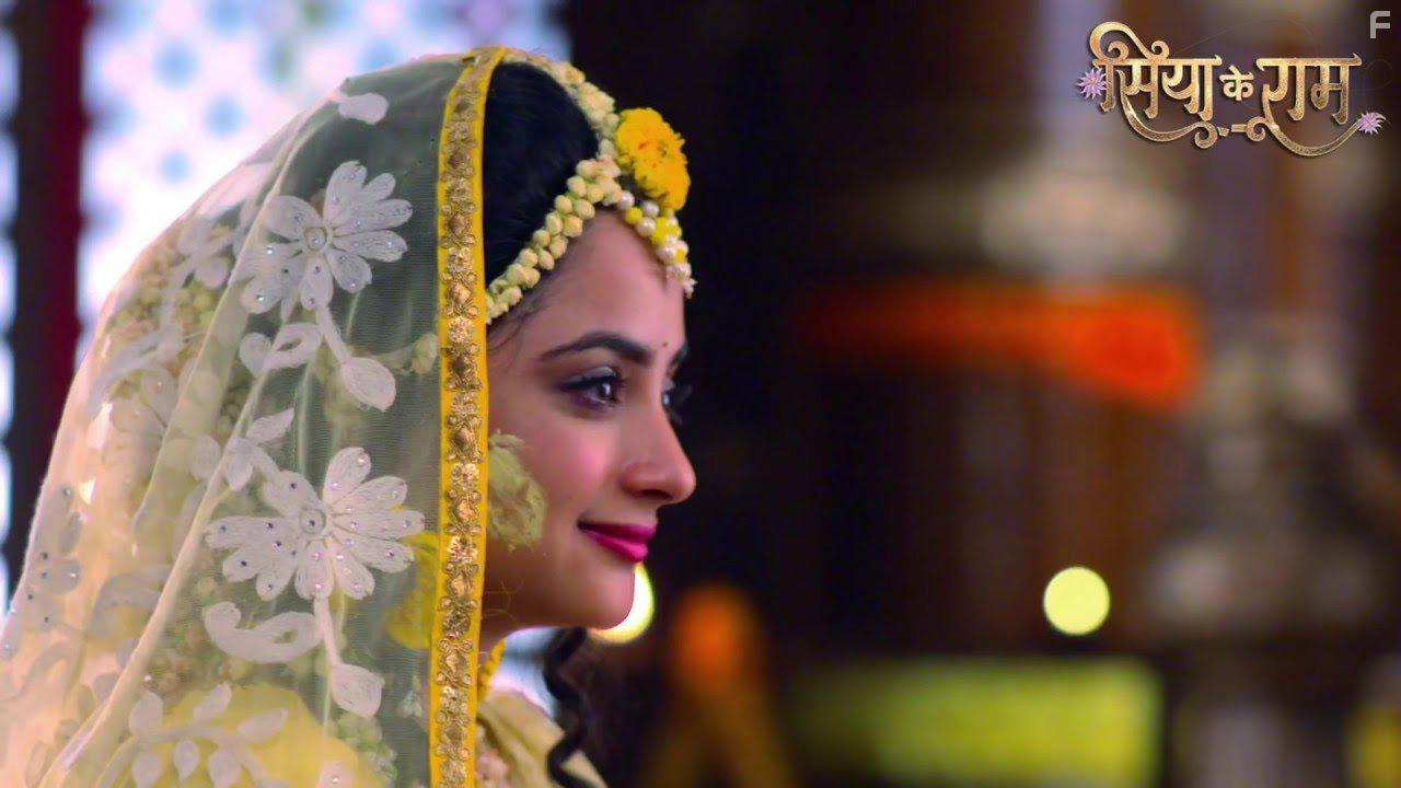 Madirakshi Mundle in Siya Ke Ram (2015)