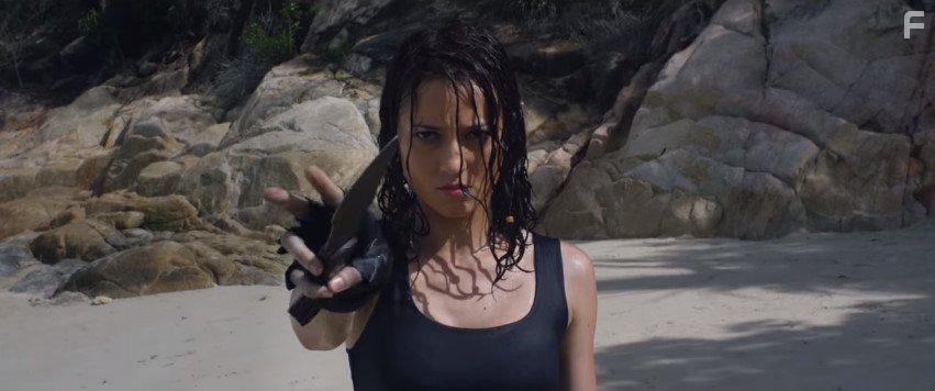 Julie Estelle in Headshot (2016)