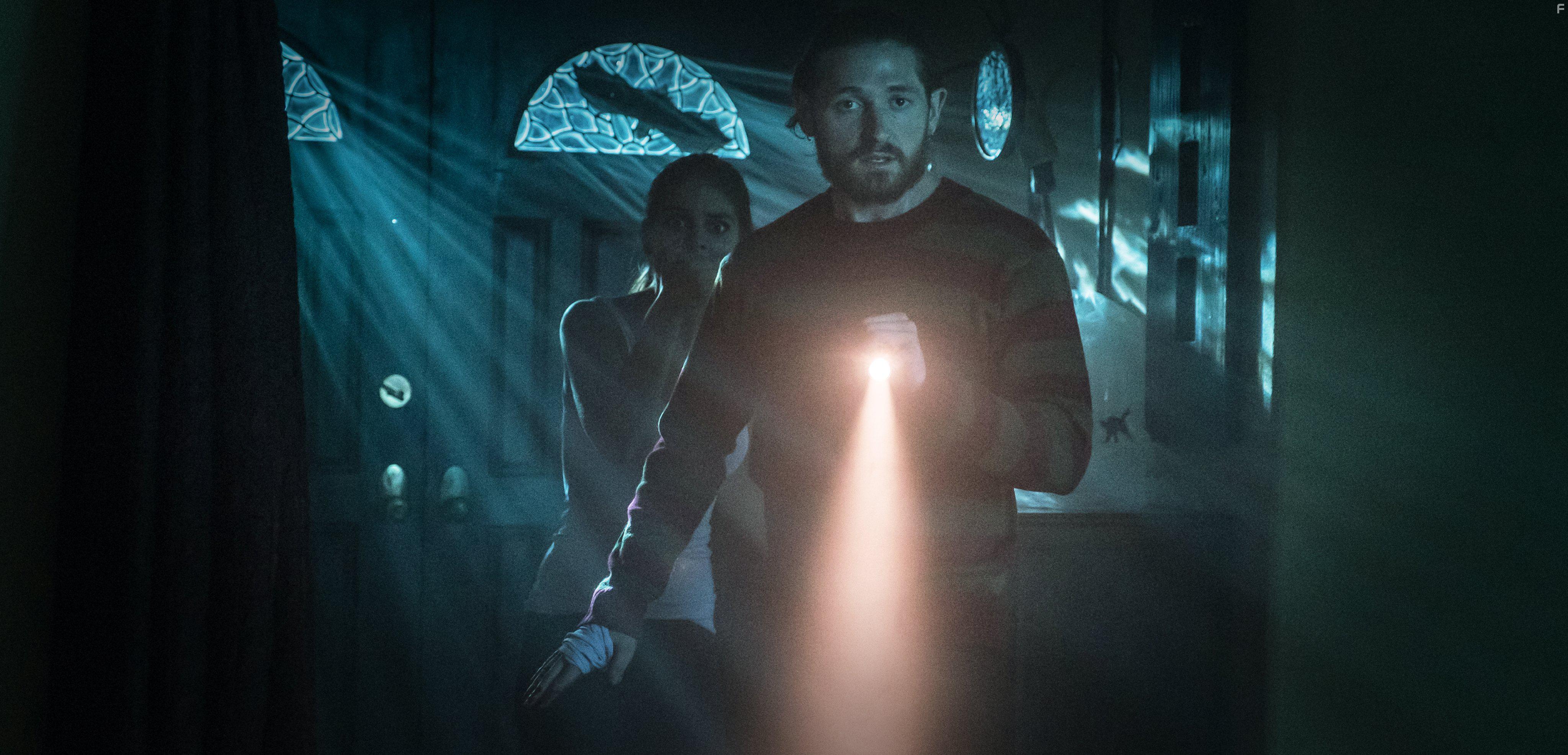 Caitlin Stasey and Lucas Neff in Fear, Inc. (2016)