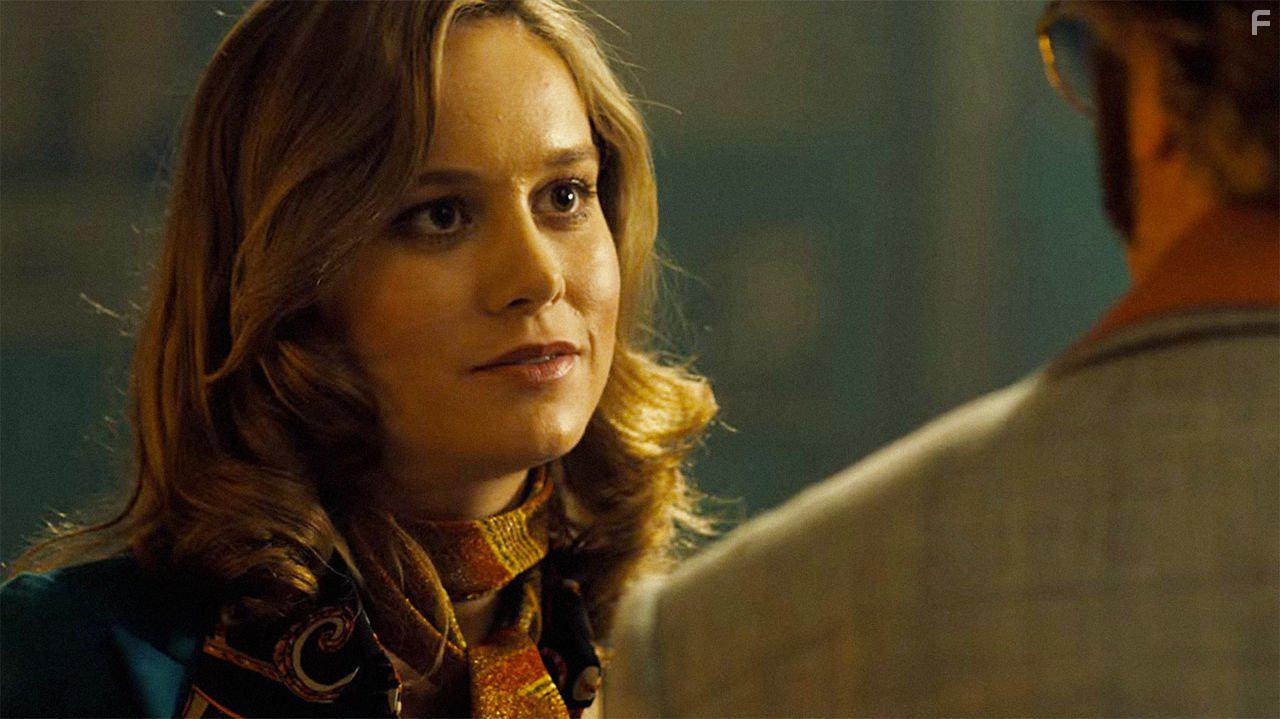 Brie Larson and Sharlto Copley in Free Fire (2016)