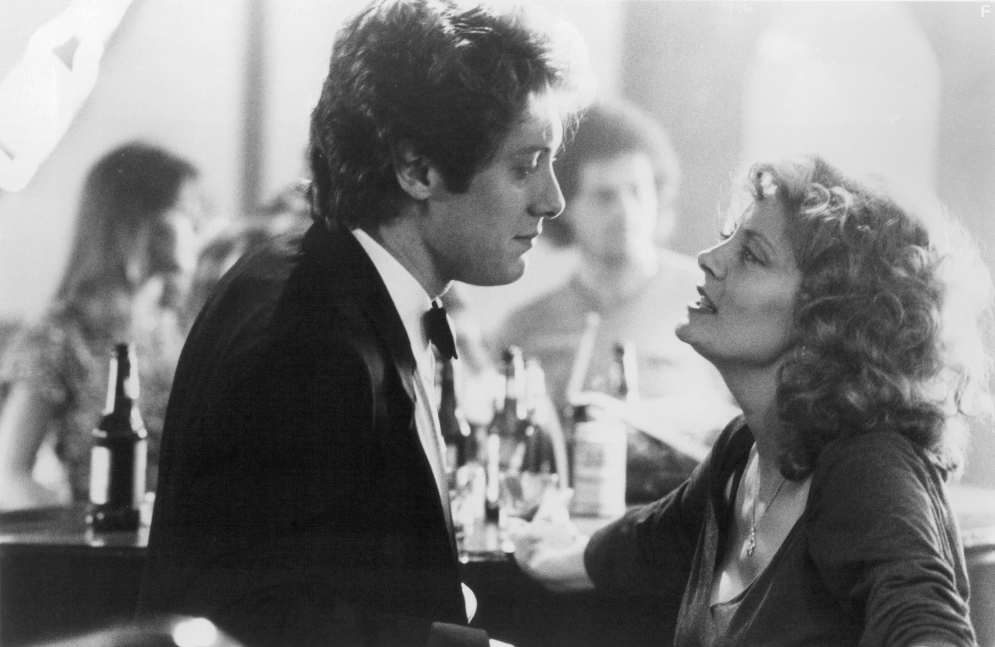 Susan Sarandon and James Spader in Белый дворец (1990)
