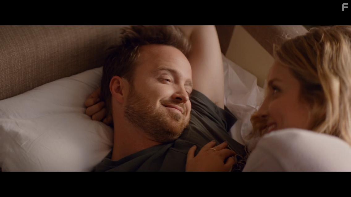 Aaron Paul and Annabelle Wallis in Come and Find Me (2016)