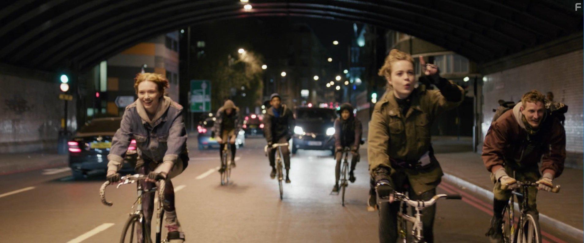 Eleanor Tomlinson, Hera Hilmar, Josh Whitehouse, Jordan Stephens, Sonoya Mizuno, and Frederick Schmidt in Alleycats (2016)