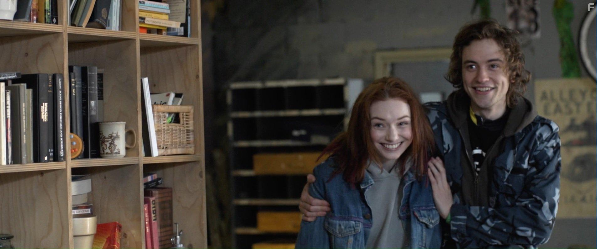 Eleanor Tomlinson and Josh Whitehouse in Alleycats (2016)