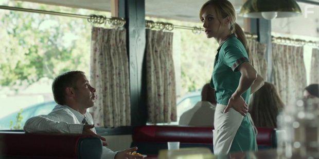 Dominic Monaghan and Ksenia Solo in Pet (2016)