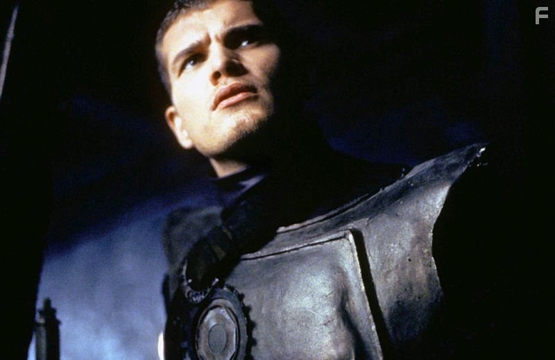 G?tz Otto in Беовульф (1999)