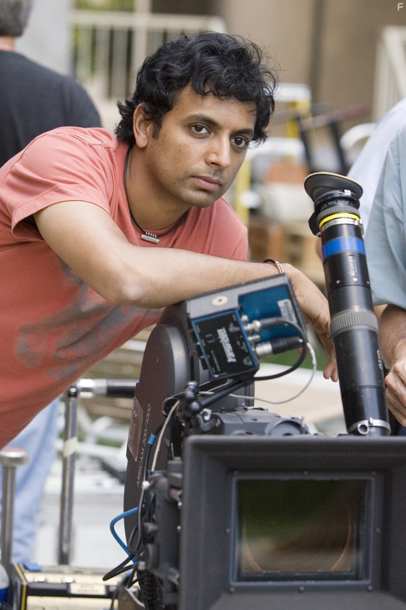 M. Night Shyamalan in Девушка из воды (2006)