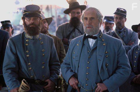 Robert Duvall and Stephen Lang in Gods and Generals (2003)