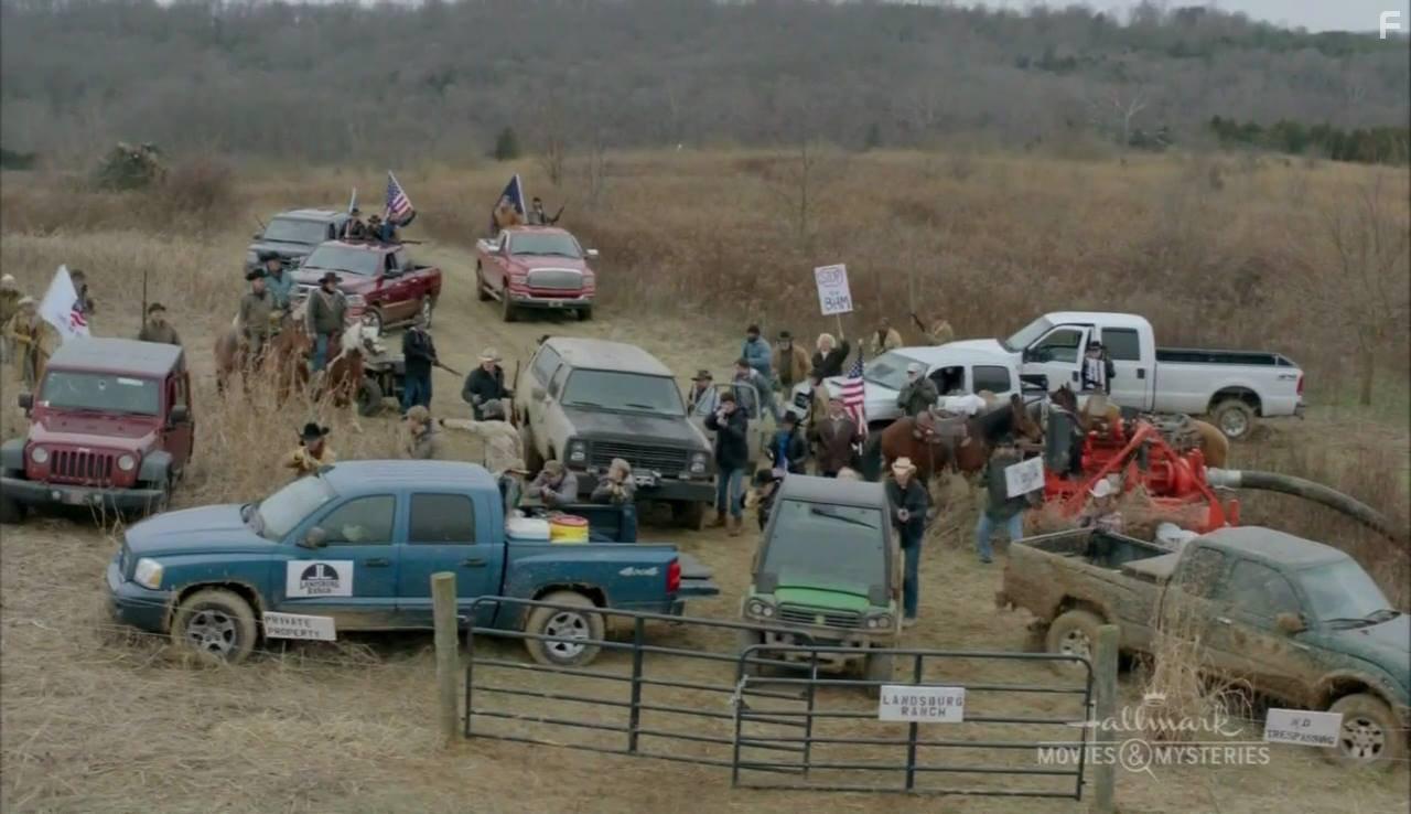 Jon Voight, Steven Bauer, Teri Polo, Lee Purcell, Skyler Shaye, and Abby Brammell in JL Ranch (2016)