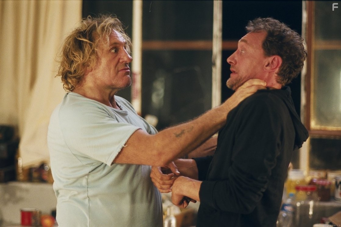 G?rard Depardieu and Jean-Paul Rouve in Boudu (2005)