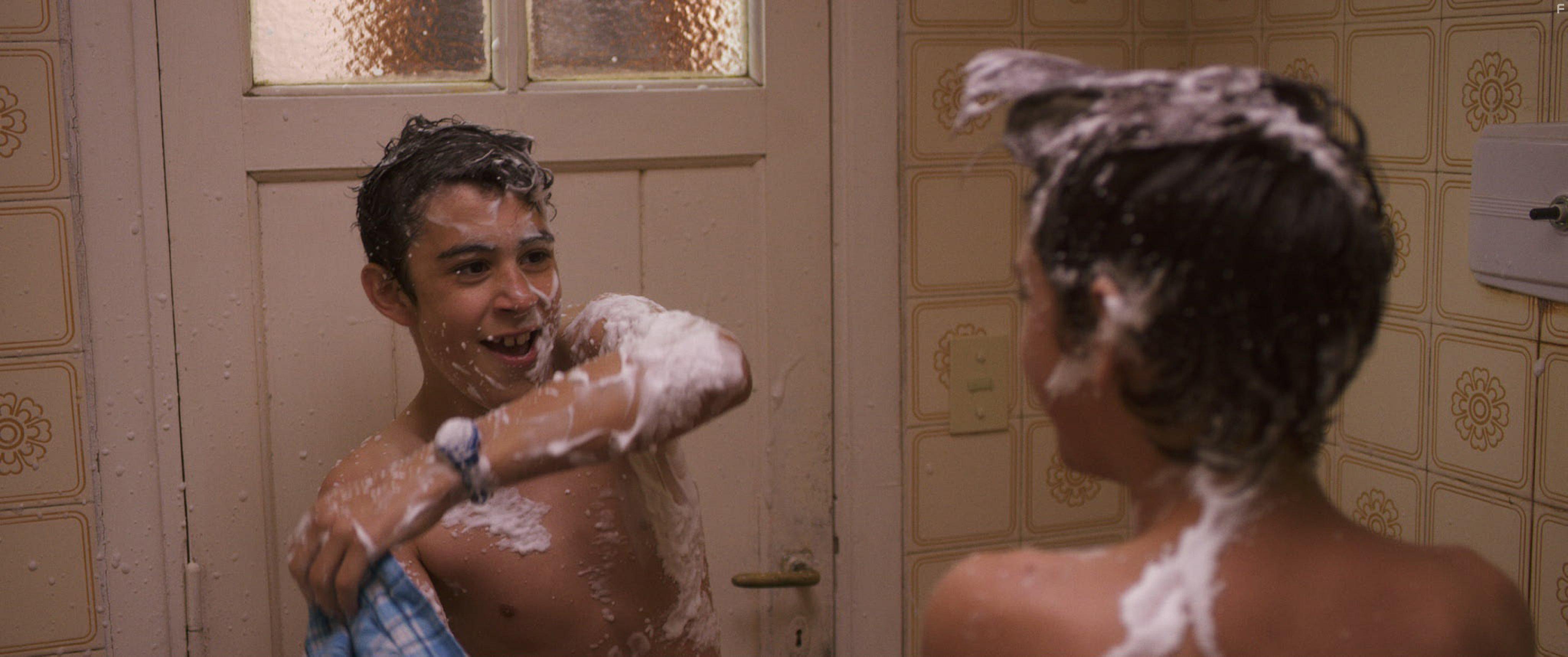 Joaqun Parada and Blas Finardi Niz in Esteros (2016)