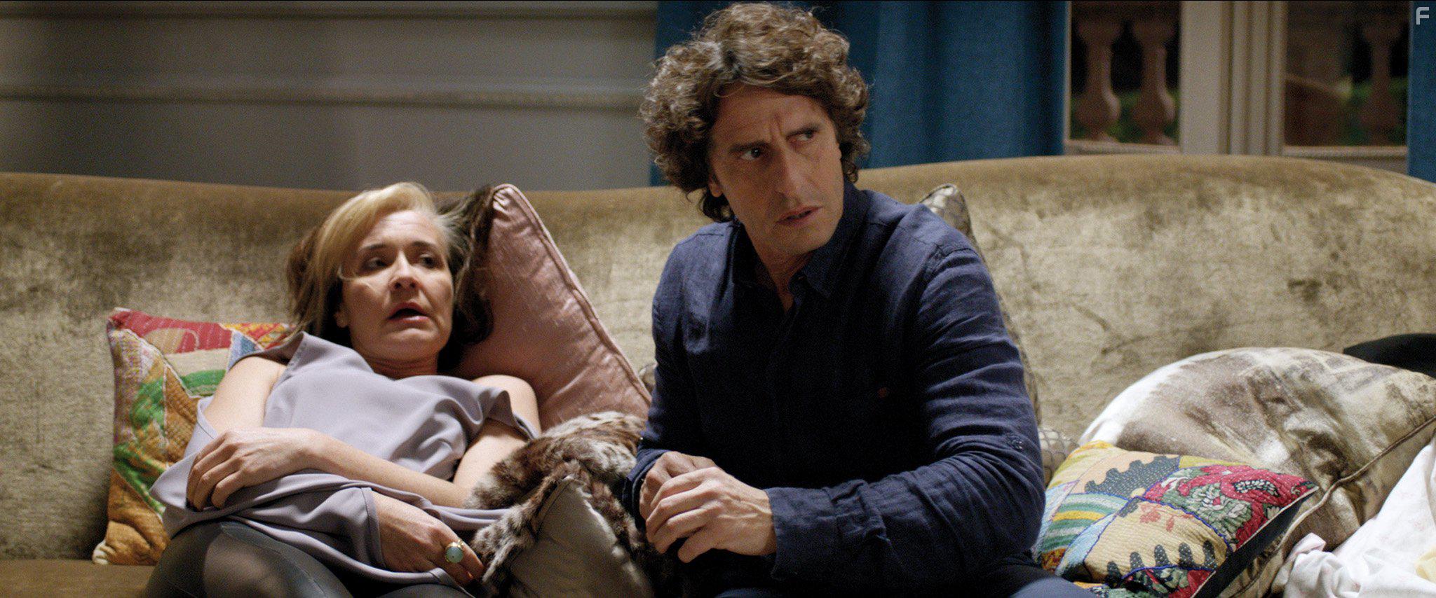 Diego Peretti and Mara Pujalte in La noche que mi madre mat a mi padre (2016)