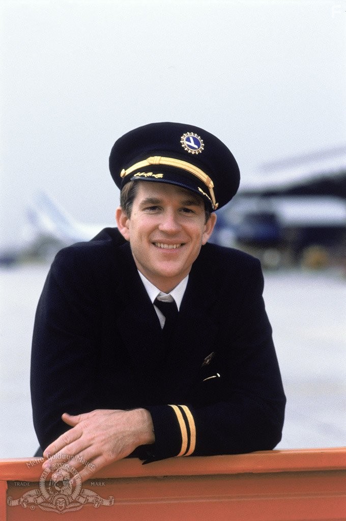 Matthew Modine in Замужем за мафией (1988)