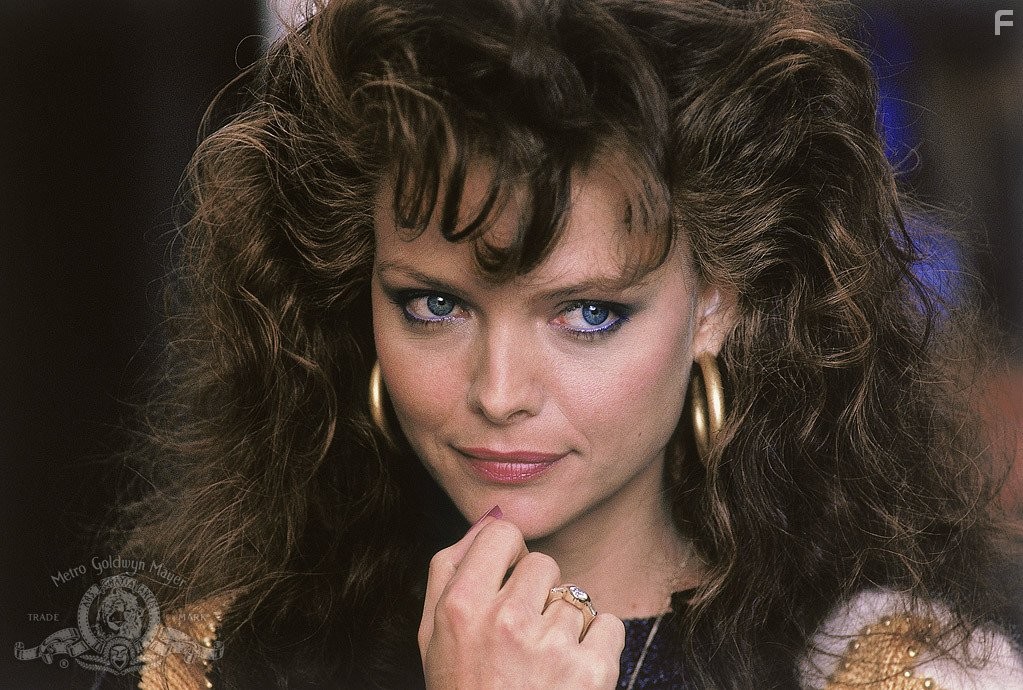 Michelle Pfeiffer in Замужем за мафией (1988)