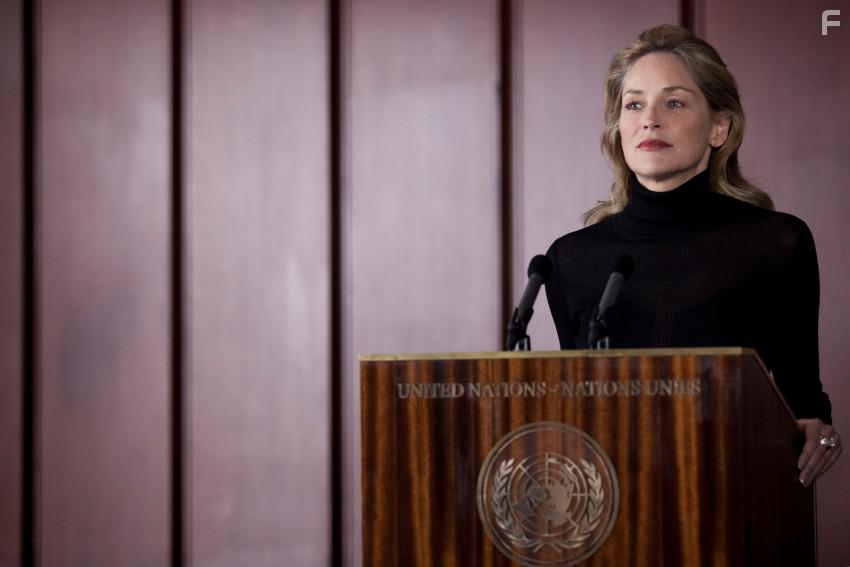 Ларго Винч 2: Заговор в Бирме #2