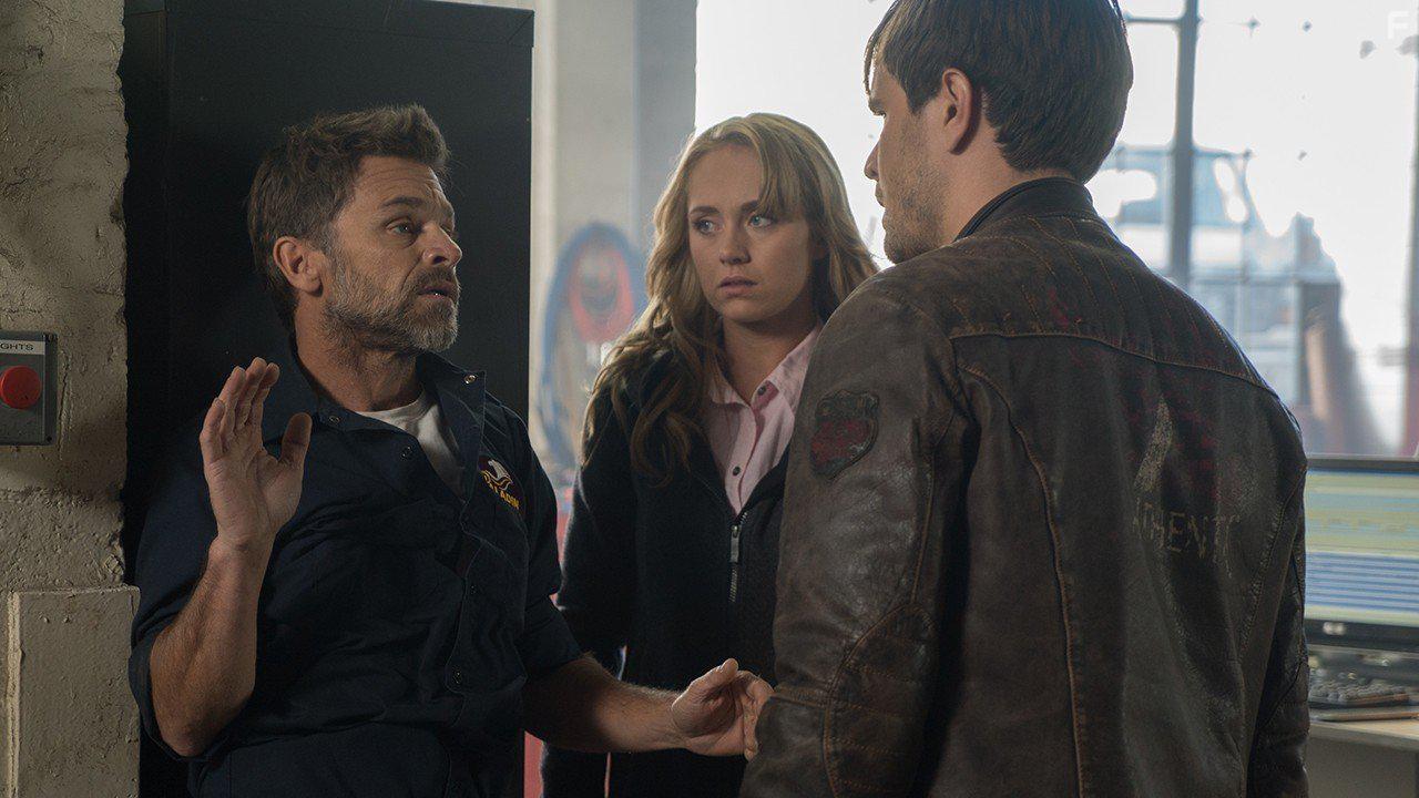 Ian Tracey, Graham Wardle, and Amber Marshall in Heartland (2007)