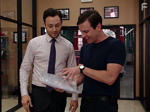 Michael Mosley and Jonathan Sadowski in Sirens (2014)