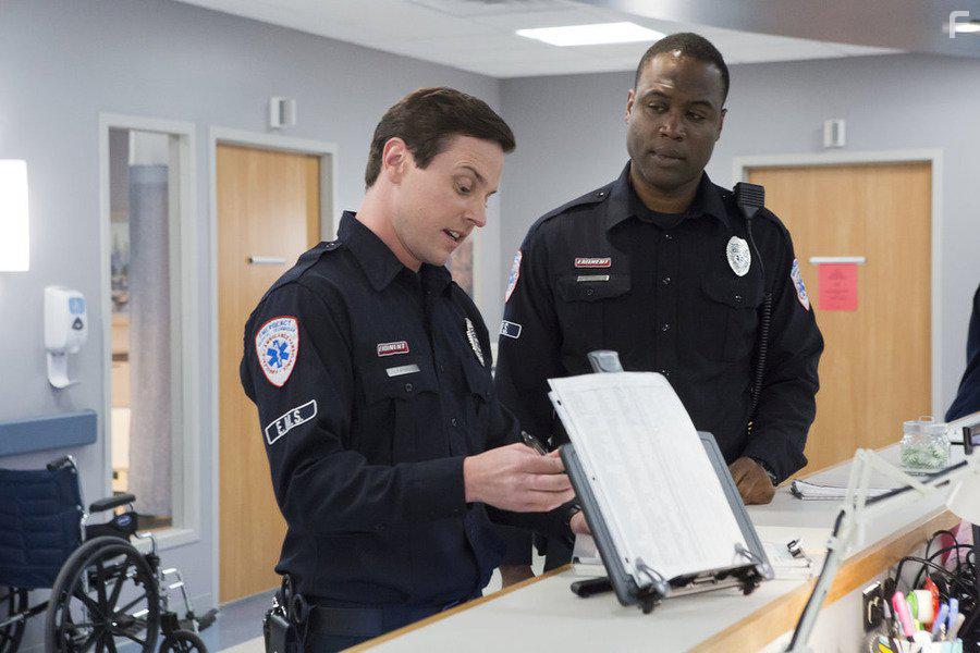 Kevin Daniels and Michael Mosley in Sirens (2014)