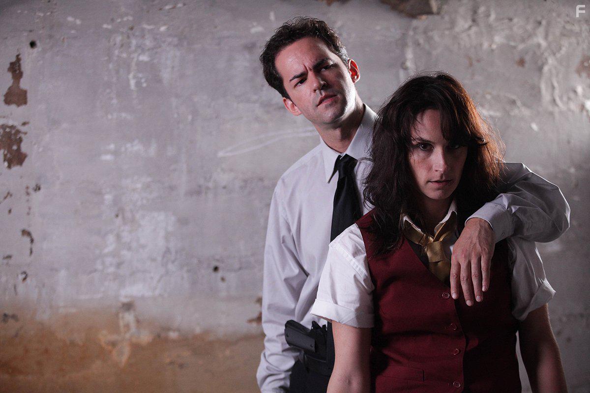 David Christopher Wells and Stefanie E. Frame in Hank Boyd Is Dead (2015)