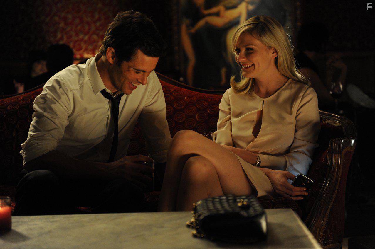 Kirsten Dunst and James Marsden in Bachelorette (2012)