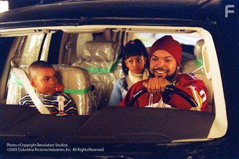 Ice Cube, Aleisha Allen, and Philip Bolden in Are We There Yet? (2005)