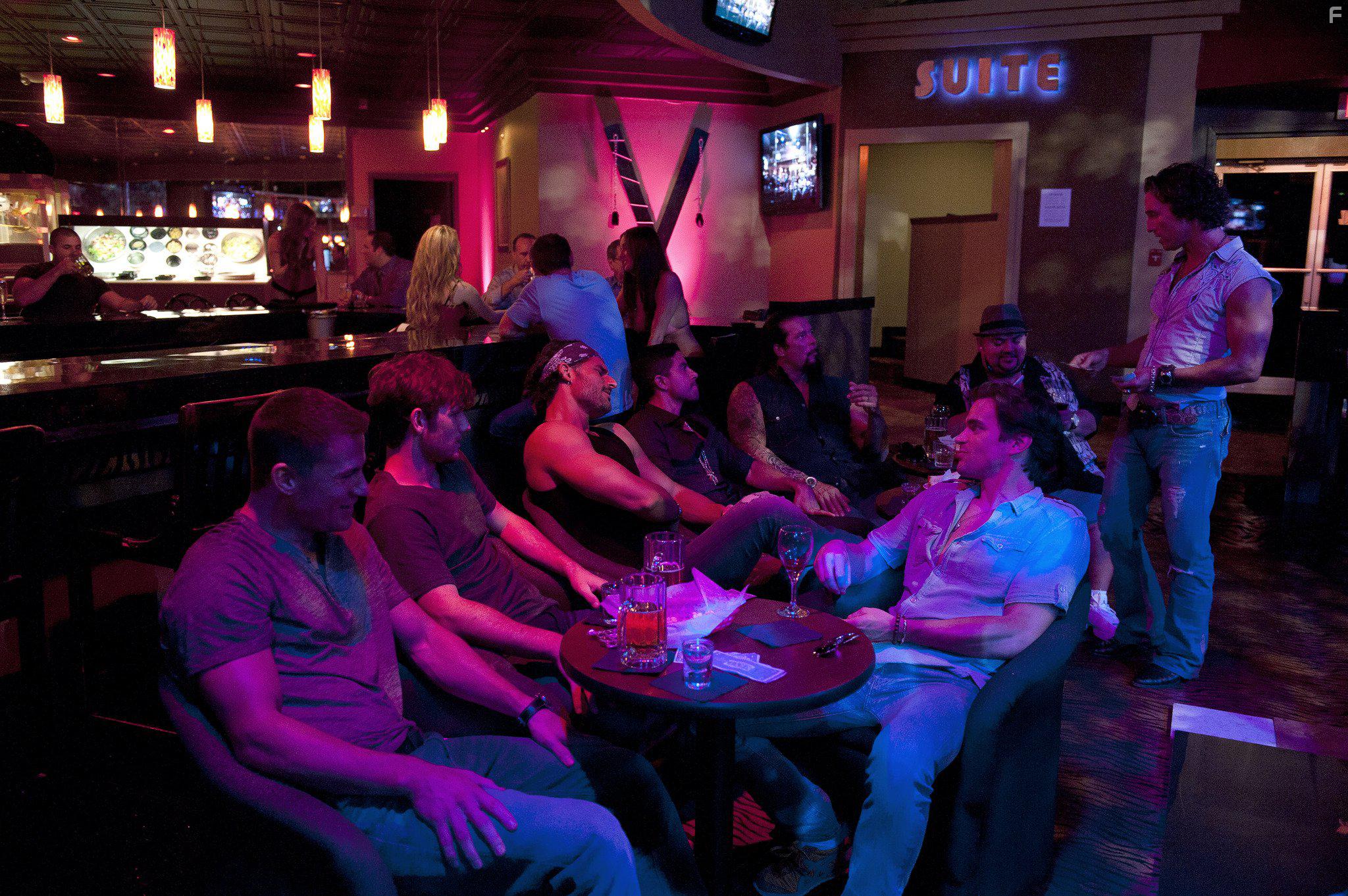 Matthew McConaughey, Matt Bomer, Joe Manganiello, Channing Tatum, and Alex Pettyfer in Magic Mike (2012)