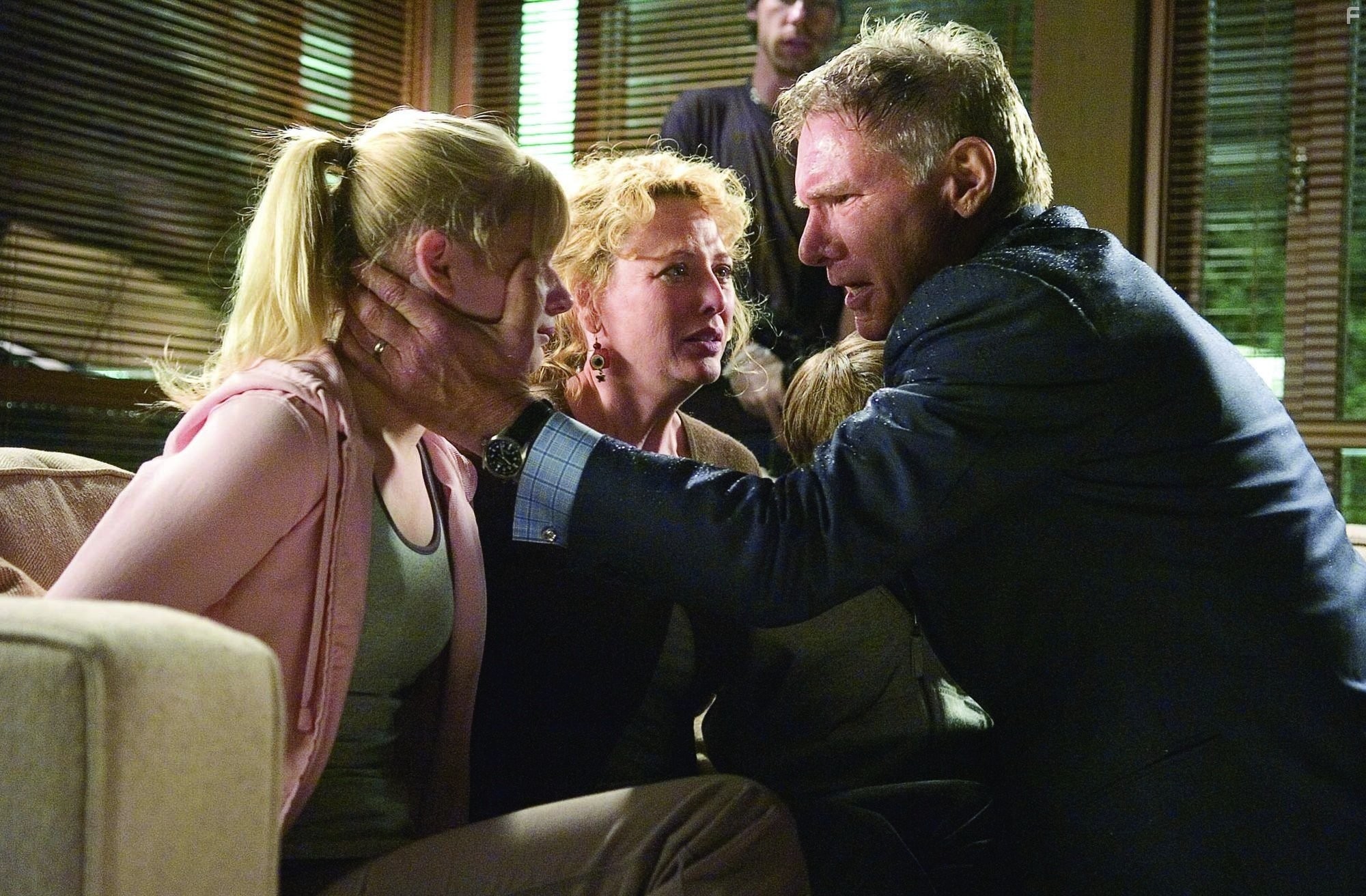 Harrison Ford, Virginia Madsen, and Carly Schroeder in Огненная стена (2006)