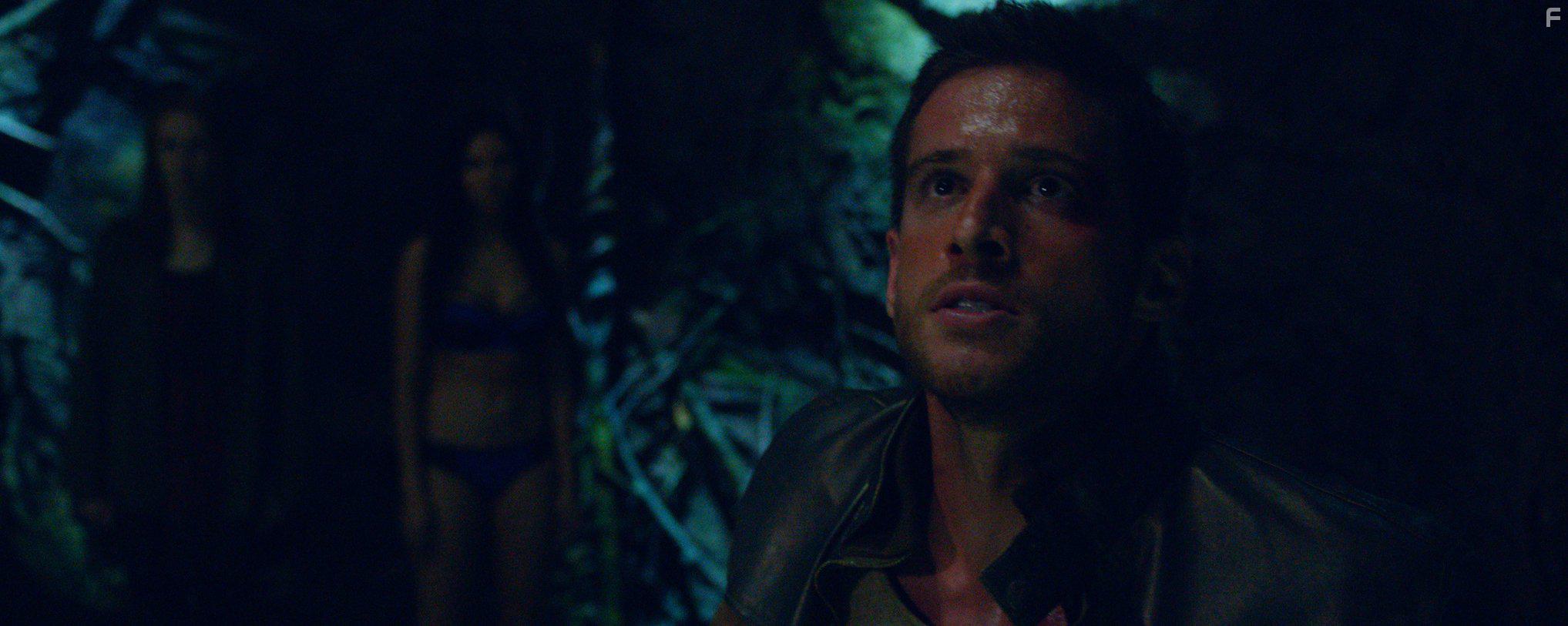 Dan Ewing in Red Billabong (2016)