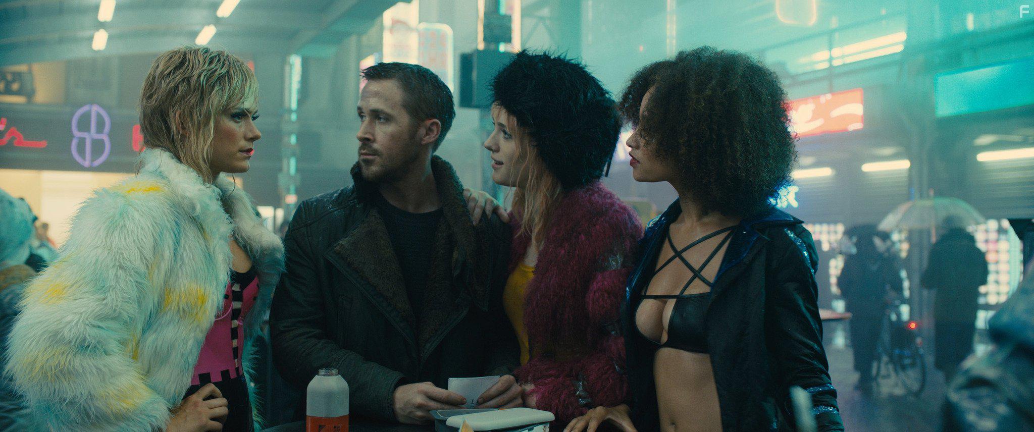 Ryan Gosling, Krista Kosonen, Elarica Johnson, and Mackenzie Davis in Blade Runner 2049 (2017)