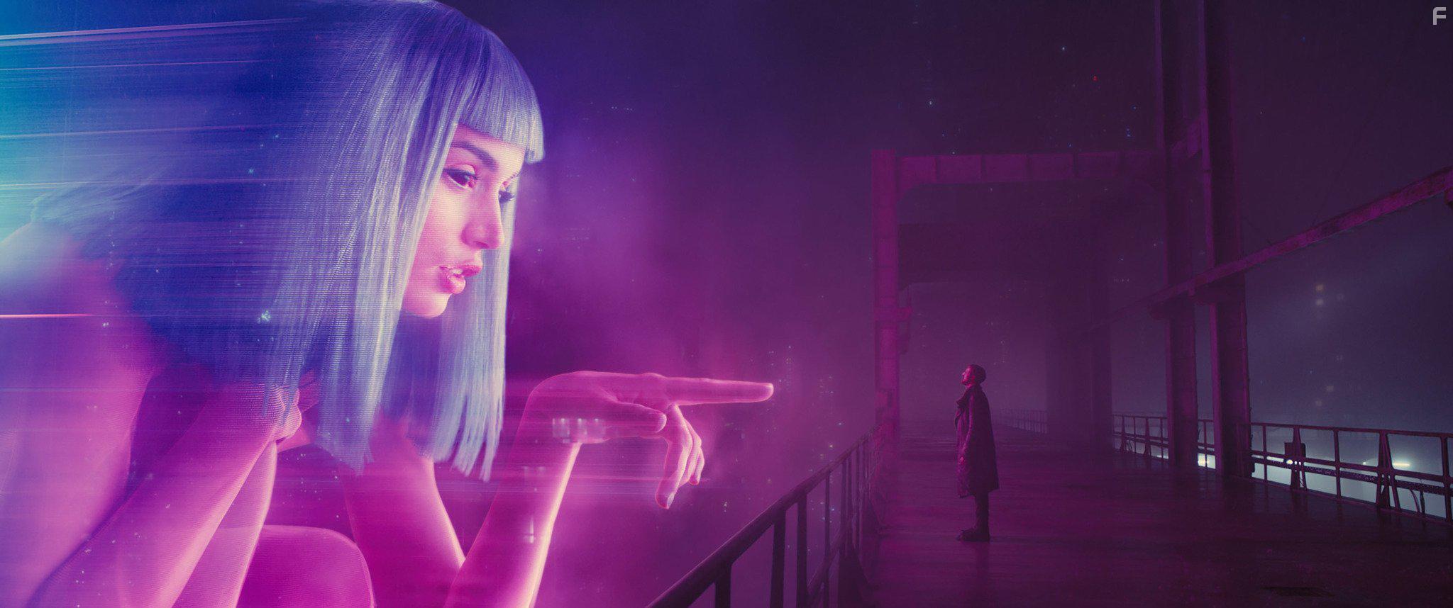 Ryan Gosling and Ana de Armas in Blade Runner 2049 (2017)